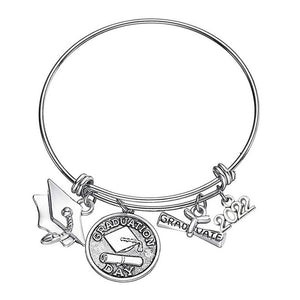 To my Wonderful Daughter-Personalized Name 2022 Graduation Gift Bracelet